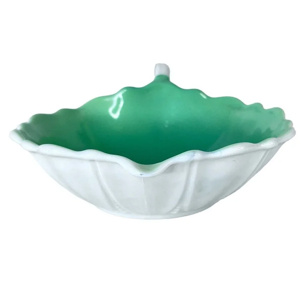 2 Anchor Hocking Oyster And Pearl Dish Green Pink White Vitrock Finger‎ Handle